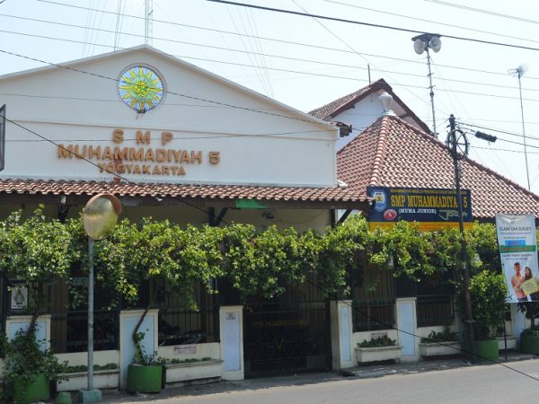 Menempati 2 Unit Gedung