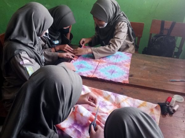 Project P5 SMP Muhammadiyah 5 Yogyakarta