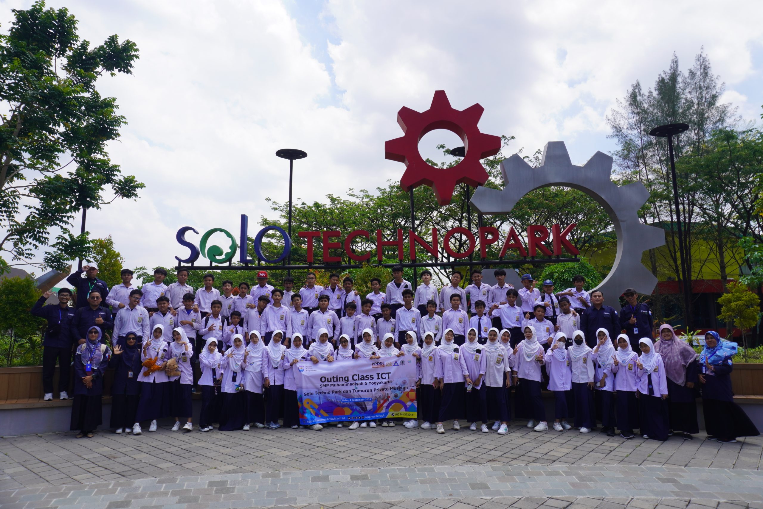 Outing Class ICT (Kelas 7,8,9 ICT)