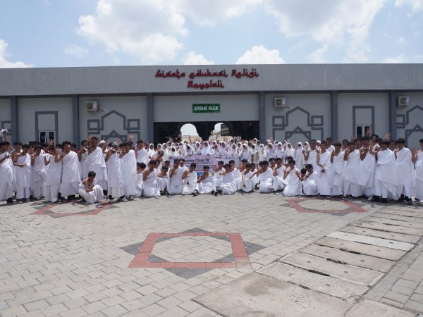 Outing Class 9 SMP Muhammadiyah 5 Yogyakarta